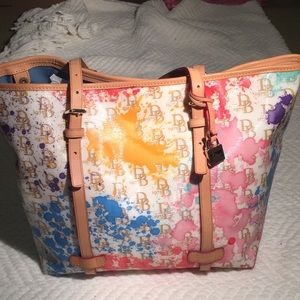 Dooney and Bourke large tote